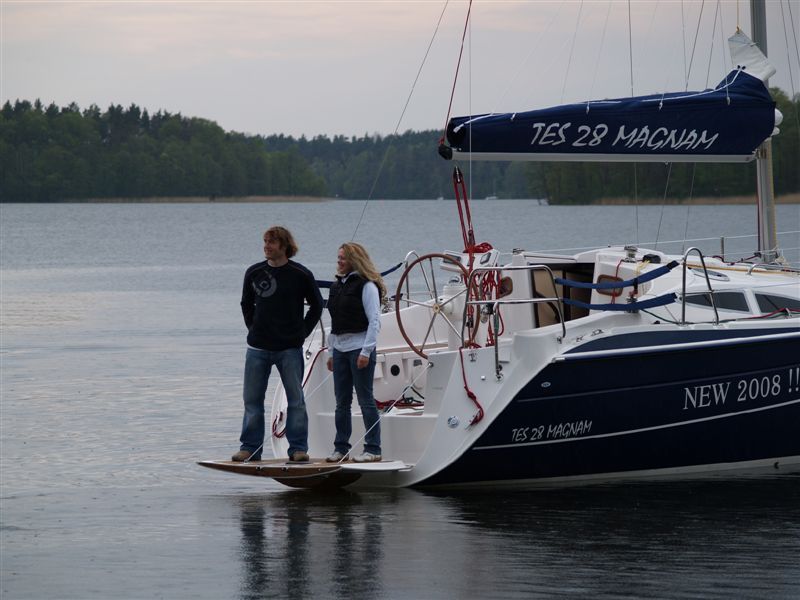 TES 28' Magnam sailing