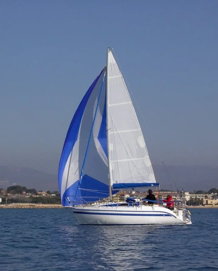 24' 720BT sailing